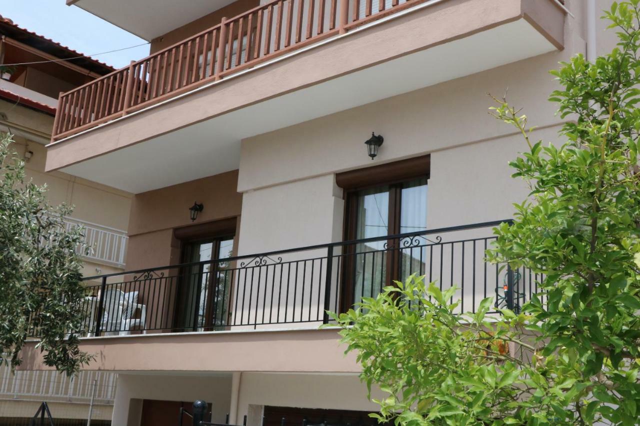 Dili Apartments Ierissós Exterior foto